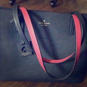 Kate Spade small tote zip closure EUC